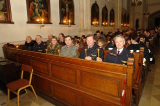 Zahlreiche Teilnehmer am Wortgottesdienst