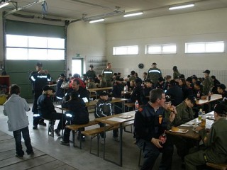 173 Jugendfeuerwehrm&auml;nner/frauen