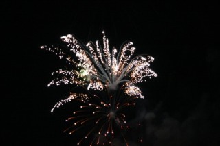 &Uuml;beraschendes Feuerwerk